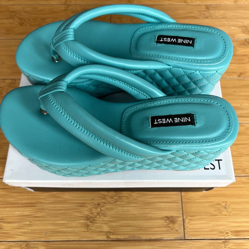 Nine West Newya3 Platforms Women's Turquoise Sandals Size 7.